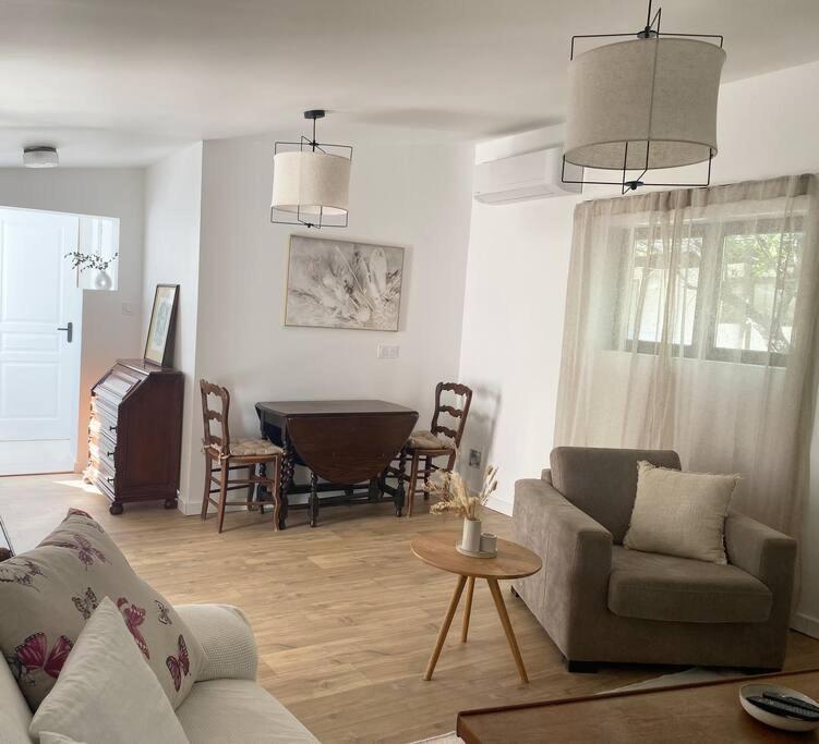 Maison A 150m De La Naturiste, 2 Holiday home *